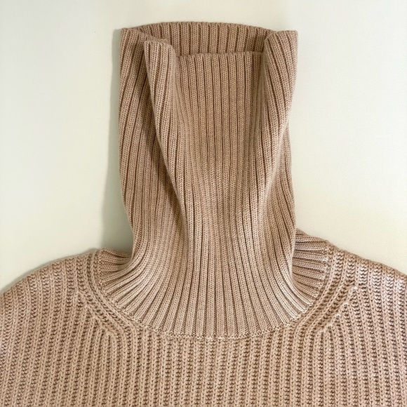 Aritzia Babaton Guell Funnel Neck Sweater Merino Wool Slouchy Turtleneck Camel L - Picture 11 of 16